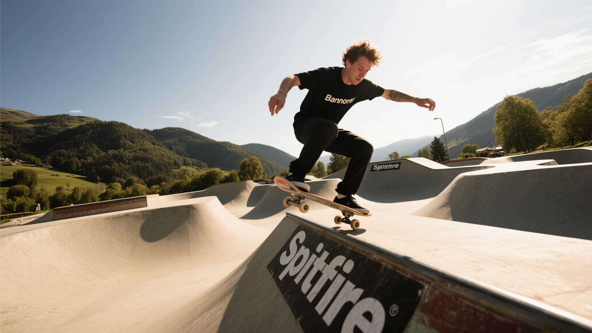 西蒙·班纳罗茨“Spitfire”篇章:全地形滑板无压力 西蒙·班纳罗茨“Spitfire”篇章:全地形滑板无压力